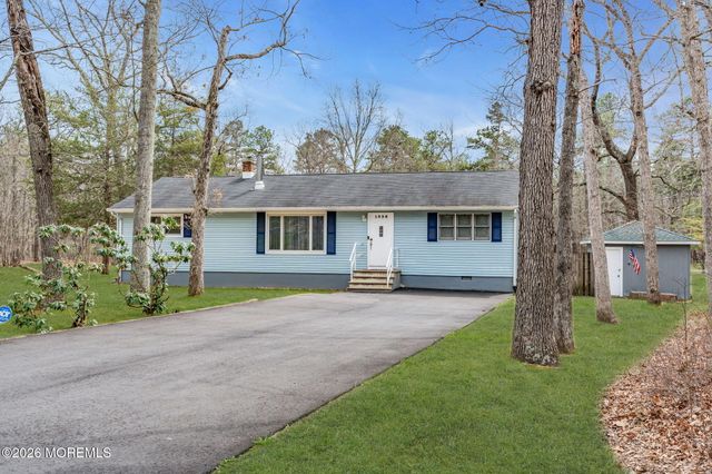 1036 Lakehurst Avenue, Jackson, NJ 08527