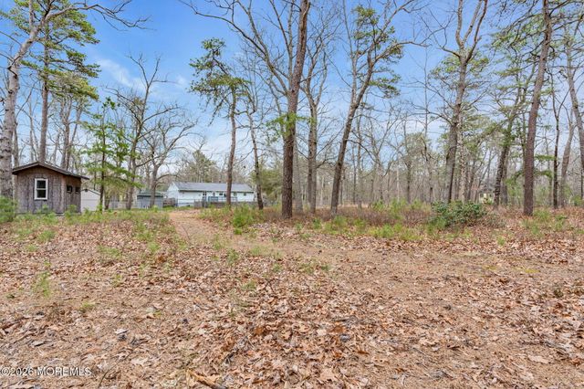 1036 Lakehurst Avenue, Jackson, NJ 08527