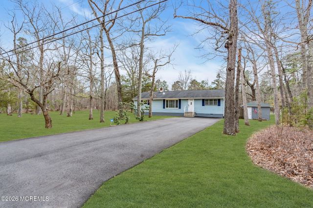 1036 Lakehurst Avenue, Jackson, NJ 08527