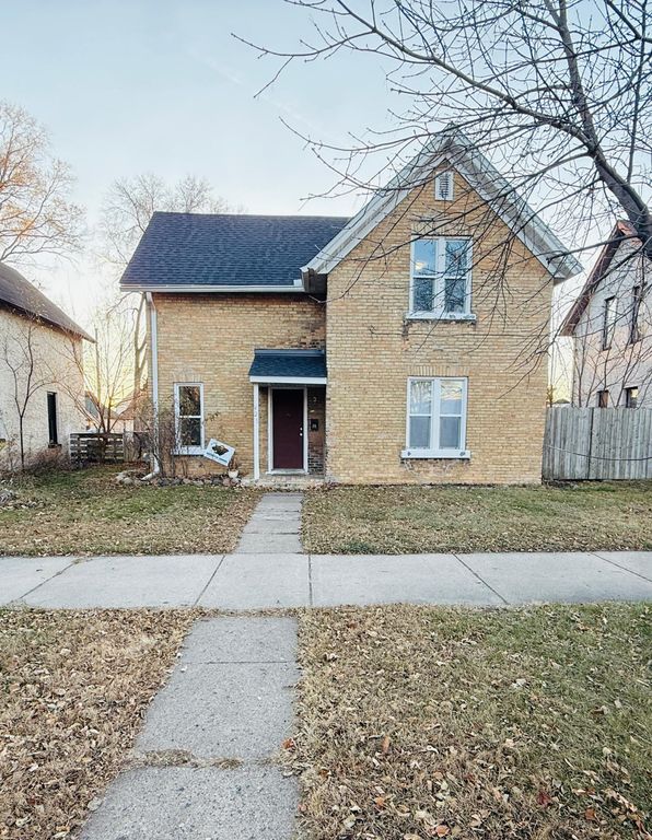 421 17th Avenue N, Saint Cloud, MN 56303