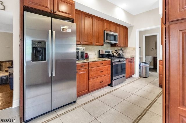 848 River Rd, Hillsborough Twp., NJ 08844