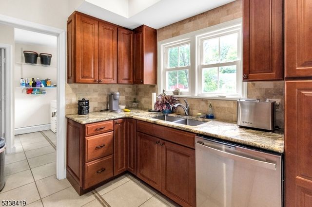 848 River Rd, Hillsborough Twp., NJ 08844