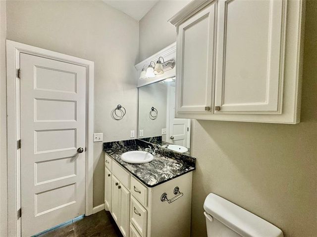 18202 Manera Way, Edmond, OK 73012