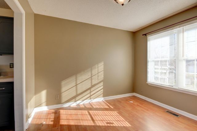 211 Moncrest Drive, Clarksville, TN 37042