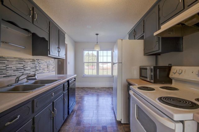 211 Moncrest Drive, Clarksville, TN 37042