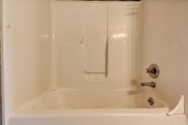 211 Moncrest Drive, Clarksville, TN 37042