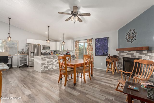 7146 W Resthaven Place, Tucson, AZ 85757