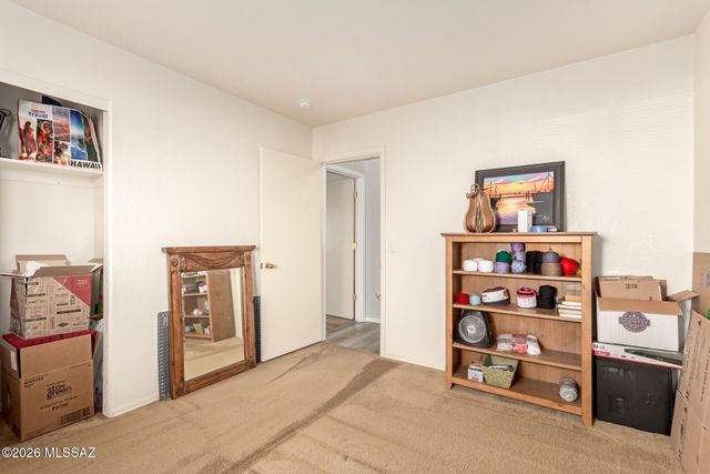 7146 W Resthaven Place, Tucson, AZ 85757