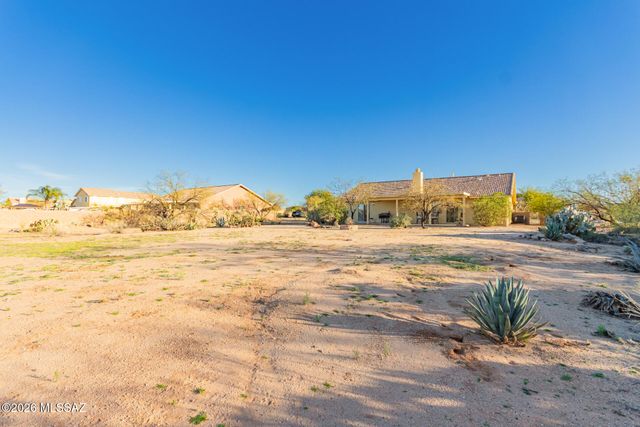 7146 W Resthaven Place, Tucson, AZ 85757