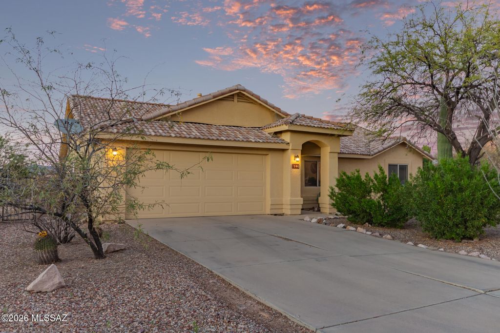 7146 W Resthaven Place, Tucson, AZ 85757