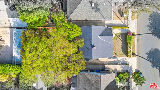 2647 Raymond Avenue, Los Angeles, CA 90007