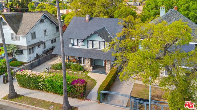 2647 Raymond Avenue, Los Angeles, CA 90007