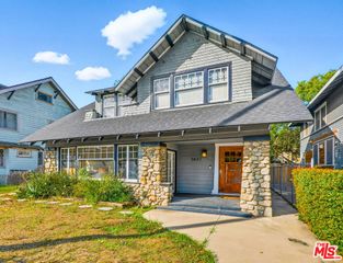 2647 Raymond Avenue, Los Angeles, CA 90007