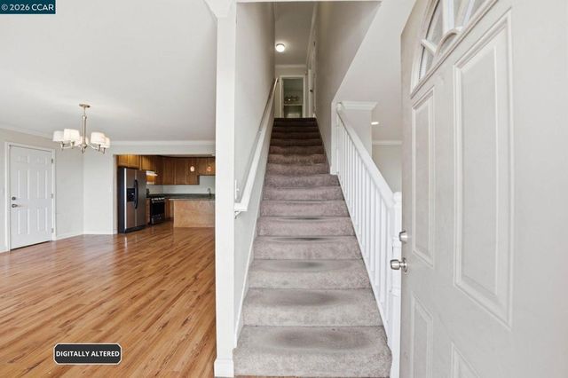 8910 Burr St, Oakland, CA 94605