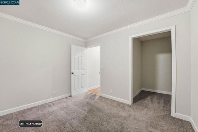 8910 Burr St, Oakland, CA 94605