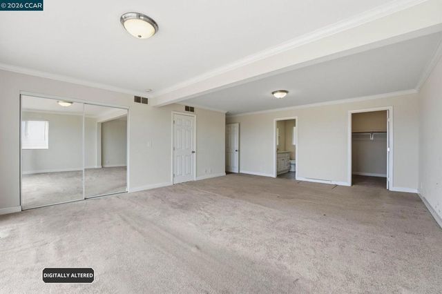 8910 Burr St, Oakland, CA 94605