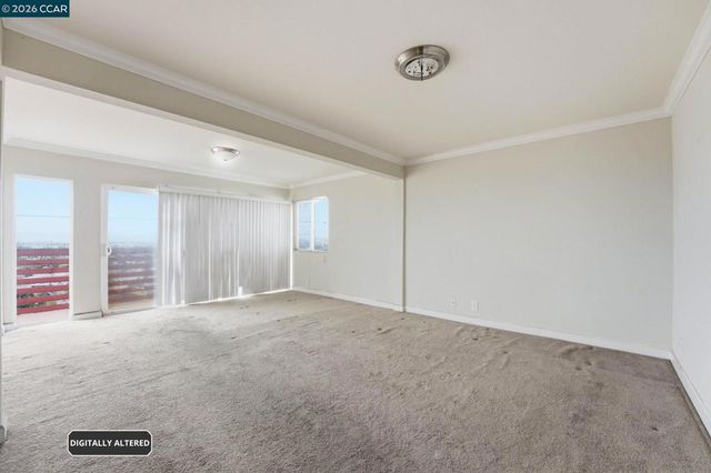 8910 Burr St, Oakland, CA 94605