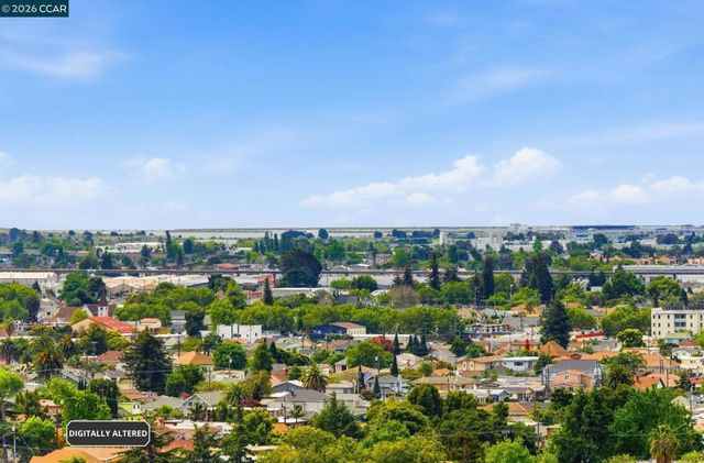 8910 Burr St, Oakland, CA 94605