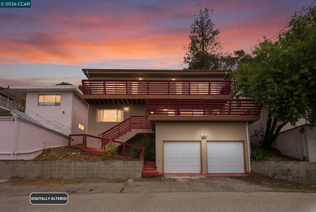 8910 Burr St, Oakland, CA 94605