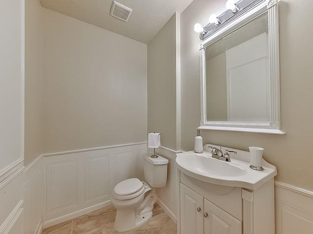 900 Bonita Street, Bayou Vista, TX 77563