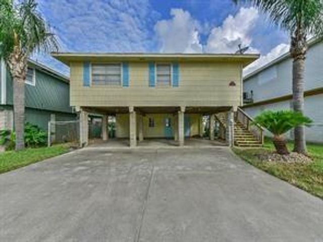900 Bonita Street, Bayou Vista, TX 77563
