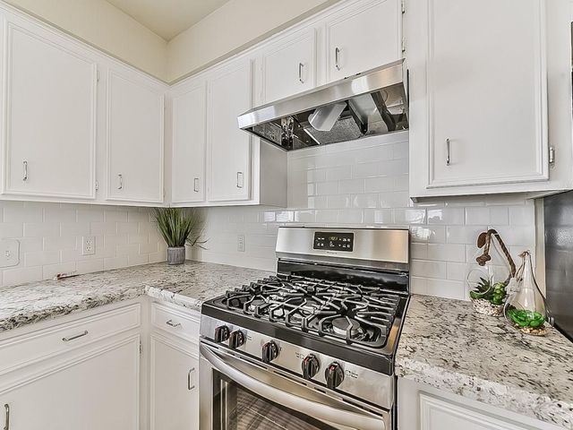900 Bonita Street, Bayou Vista, TX 77563