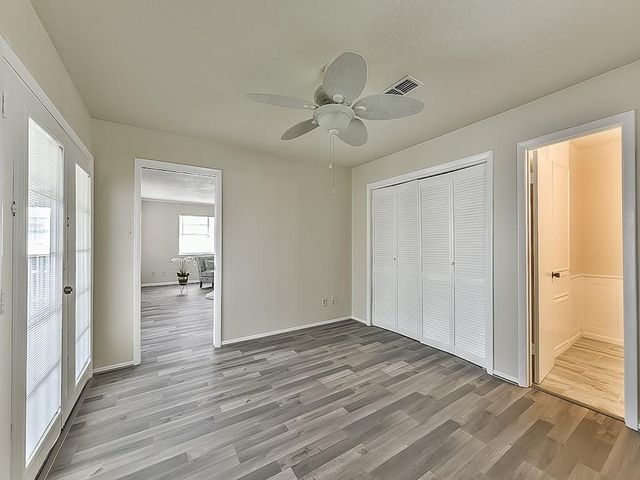 900 Bonita Street, Bayou Vista, TX 77563