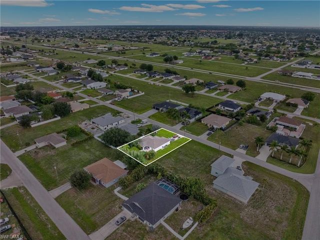 2222 NE 15th TER, Cape Coral, FL 33909