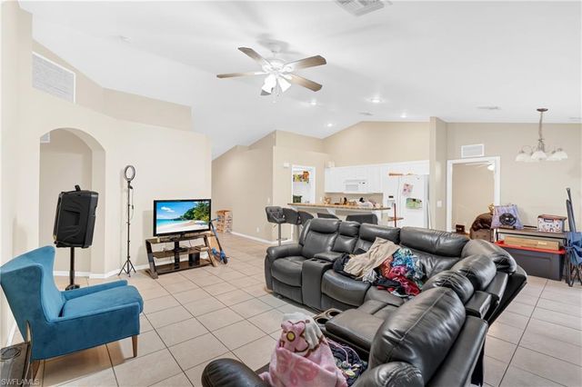 2222 NE 15th TER, Cape Coral, FL 33909