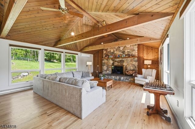 901 Wall St, Stillwater Twp., NJ 07860