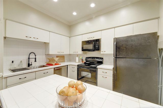 1307 Kinney Ave 132, Austin, TX 78704