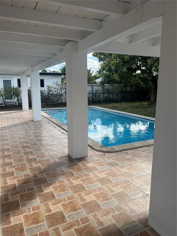 3310 SW 94th Pl, Miami, FL 33165