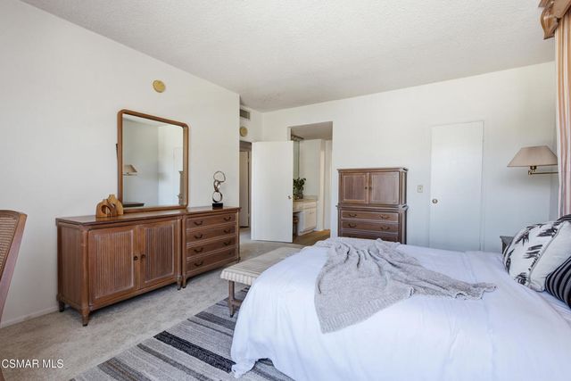 10650 Holman Avenue 202, Los Angeles, CA 90024