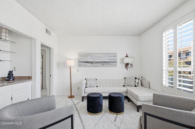 10650 Holman Avenue 202, Los Angeles, CA 90024