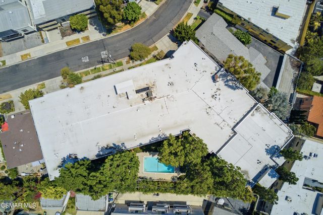 10650 Holman Avenue 202, Los Angeles, CA 90024