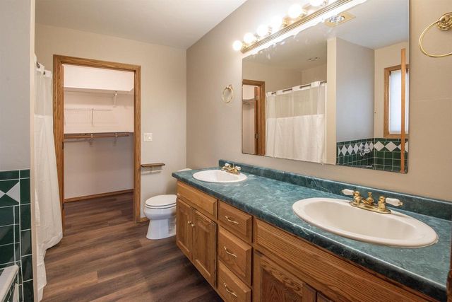 3986 LILY LAKE ROAD, Green Bay, WI 54311