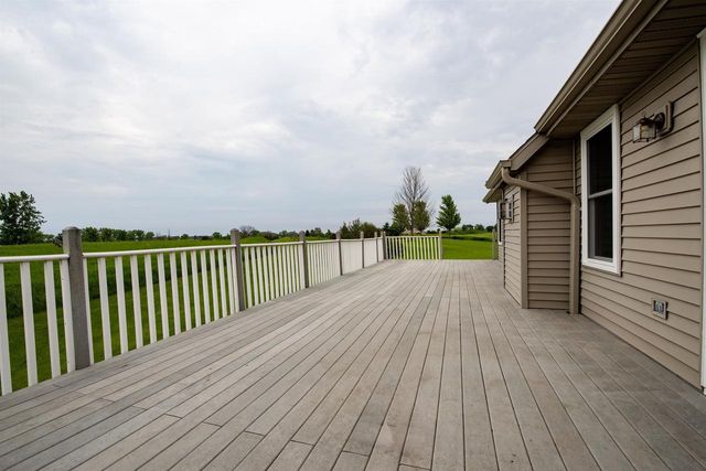 3986 LILY LAKE ROAD, Green Bay, WI 54311