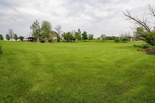 3986 LILY LAKE ROAD, Green Bay, WI 54311