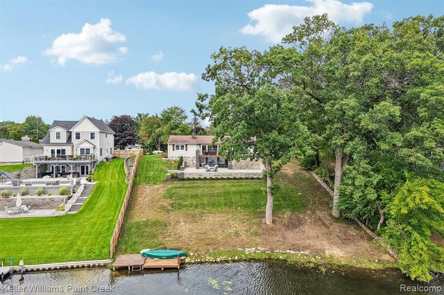 4890 Clinton Drive, Clarkston, MI 48346