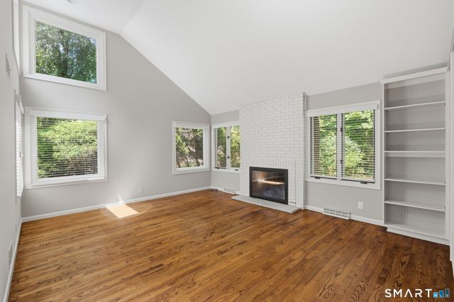 54 Ironwood Road 54, West Hartford, CT 06117