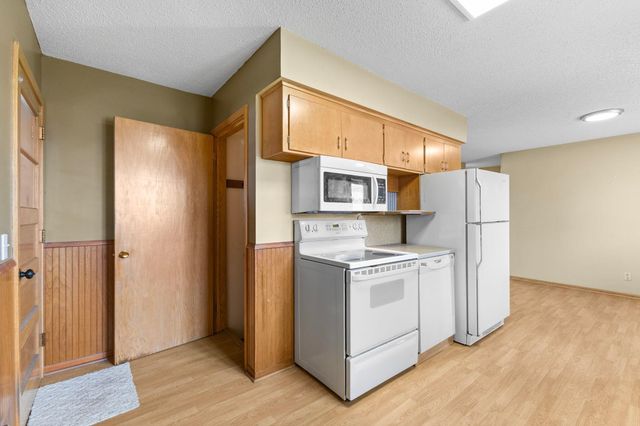 816 W Chandler Street, Arlington, MN 55307