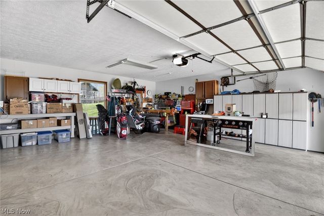 7702 North Ridge Place, Lisbon, OH 44432