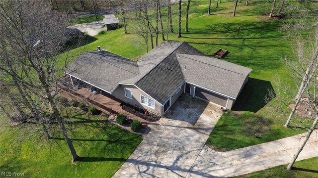 7702 North Ridge Place, Lisbon, OH 44432