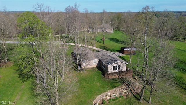 7702 North Ridge Place, Lisbon, OH 44432
