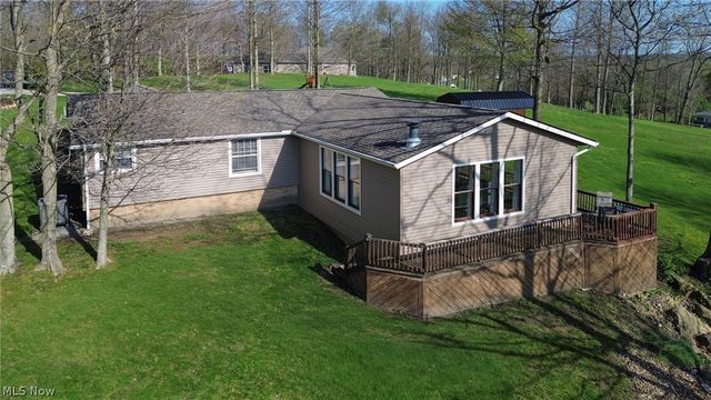 7702 North Ridge Place, Lisbon, OH 44432