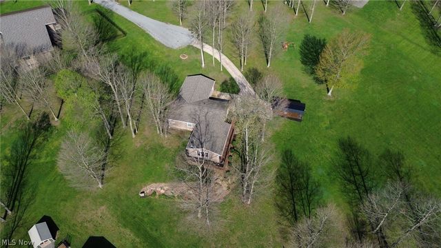 7702 North Ridge Place, Lisbon, OH 44432