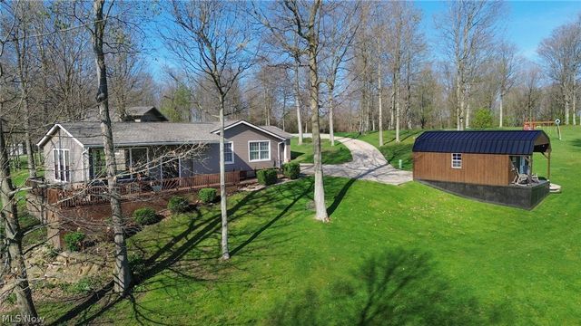 7702 North Ridge Place, Lisbon, OH 44432