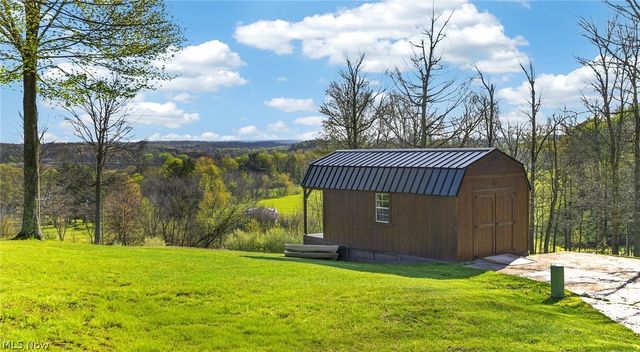 7702 North Ridge Place, Lisbon, OH 44432
