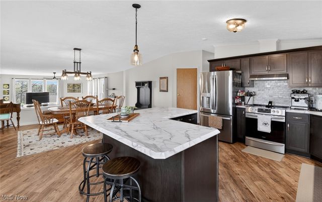 7702 North Ridge Place, Lisbon, OH 44432