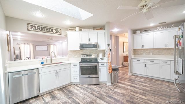 608 N Heathrow Drive, Lecanto, FL 34461